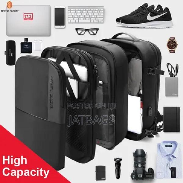 2 Bags In 1 Detachable Laptop Backpack (FREE DELIVERY) · Photo 3