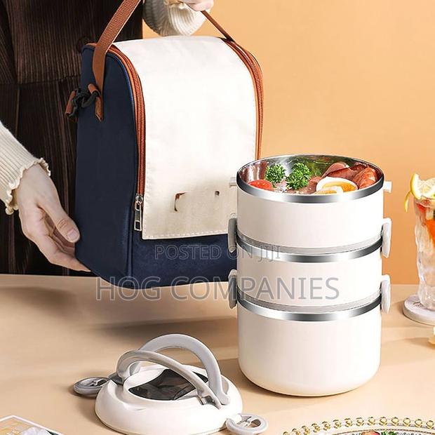 Insulated Lunch Bag With Stainless Steel Bowls · Photo 4