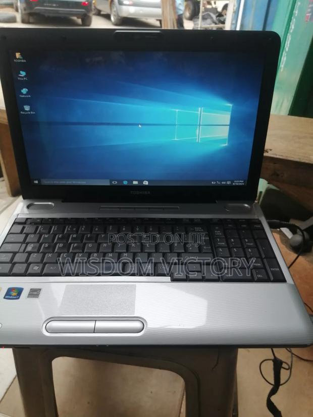 New Laptop Toshiba Satellite C665 4GB Intel HDD 250GB · Photo 4