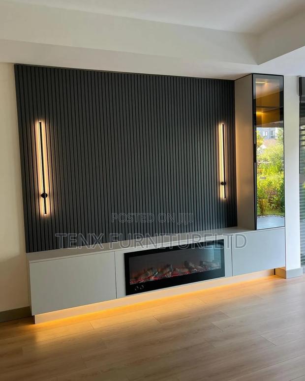 Tv Unit (Glass Doors) · Photo 2