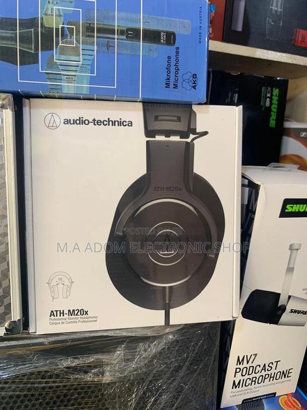 Brand New Audio Technica ATH-M20X Studio Headphone · Photo 2