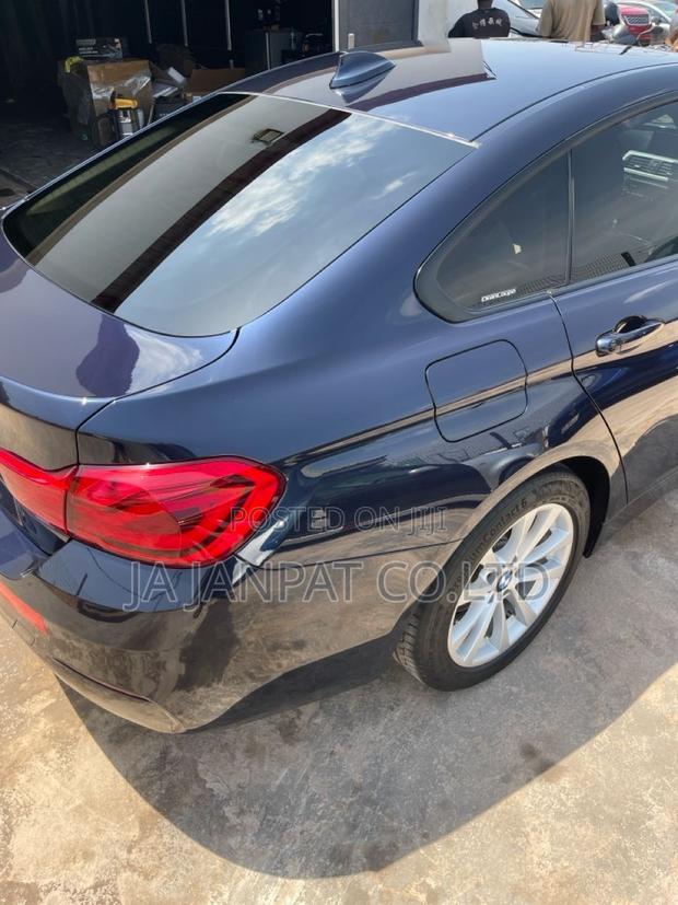 BMW 530i 2019 Blue photo 7