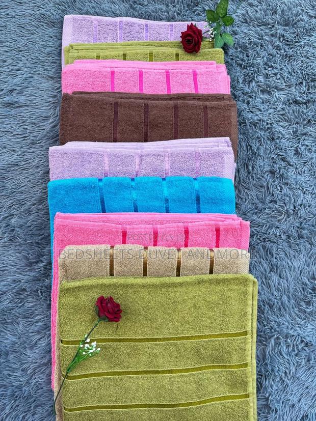 Utopia Bath Towel · Photo 2