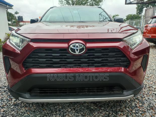 Toyota RAV4 LE AWD 2020 Red