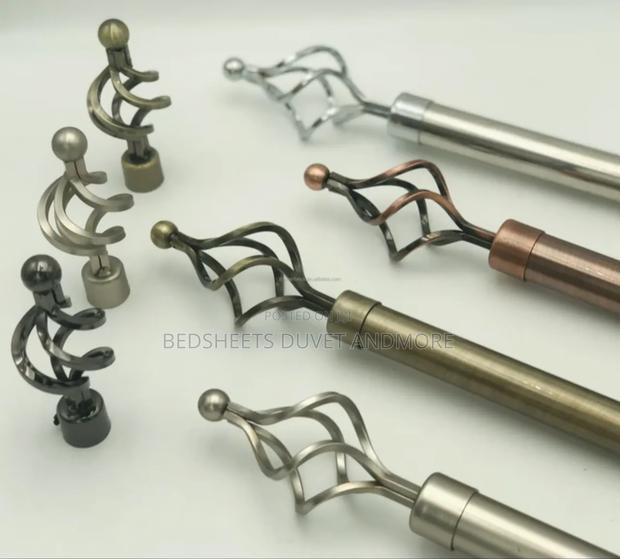 Curtain Pole · Photo 2