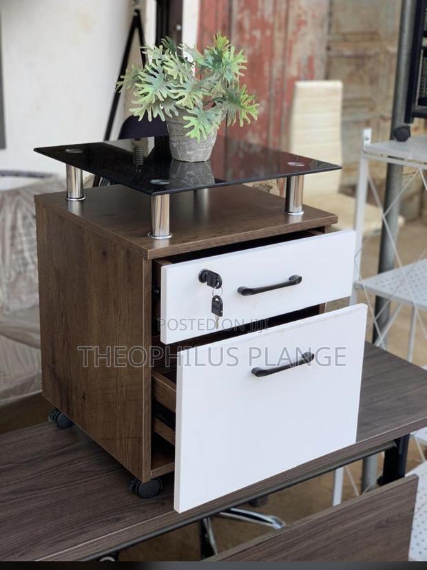 Bedside Drawer, Bedside Table With Glass Top. · Photo 1