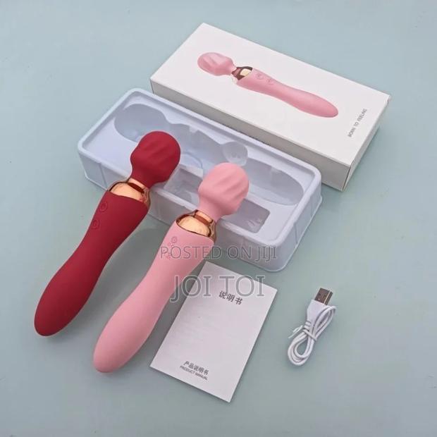Vibrating Wand (Head and Tail Vibrates) · Photo 2