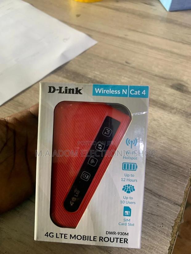 D-Link DWR-930M Mobile Wi-Fi Router · Photo 2