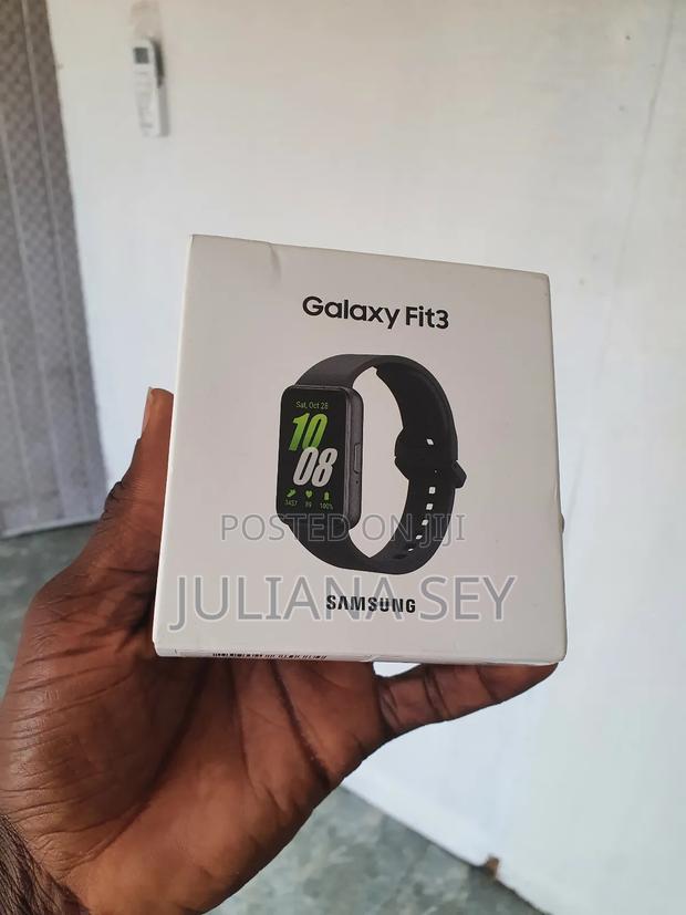 Galaxy Fit3 Watch Sealed in Box · Photo 4