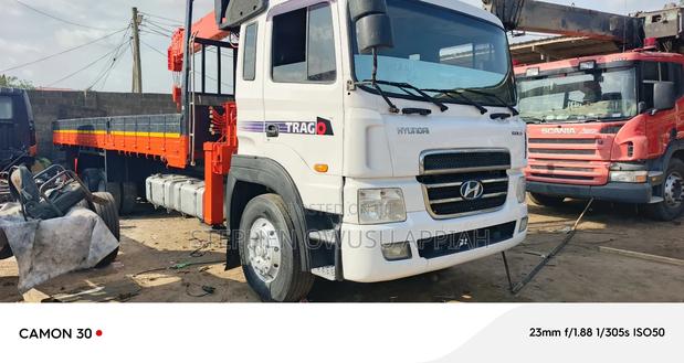 Hyundai 9 Tons Boom 20 Tons