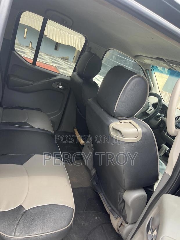 Nissan Frontier 2007 Black photo 3