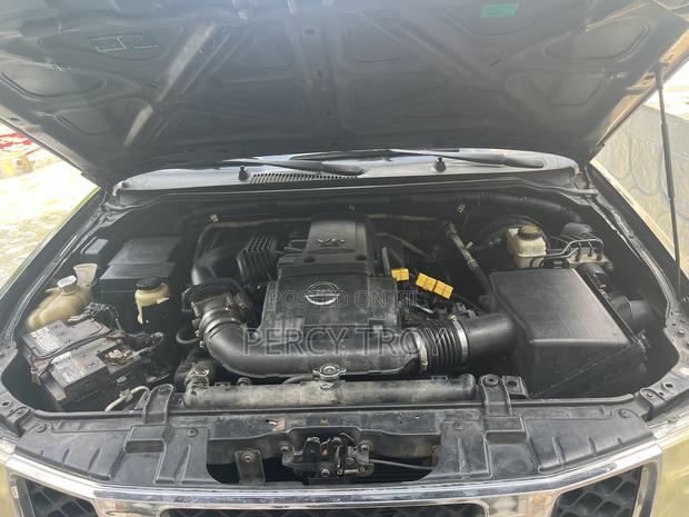 Nissan Frontier 2007 Black photo 2