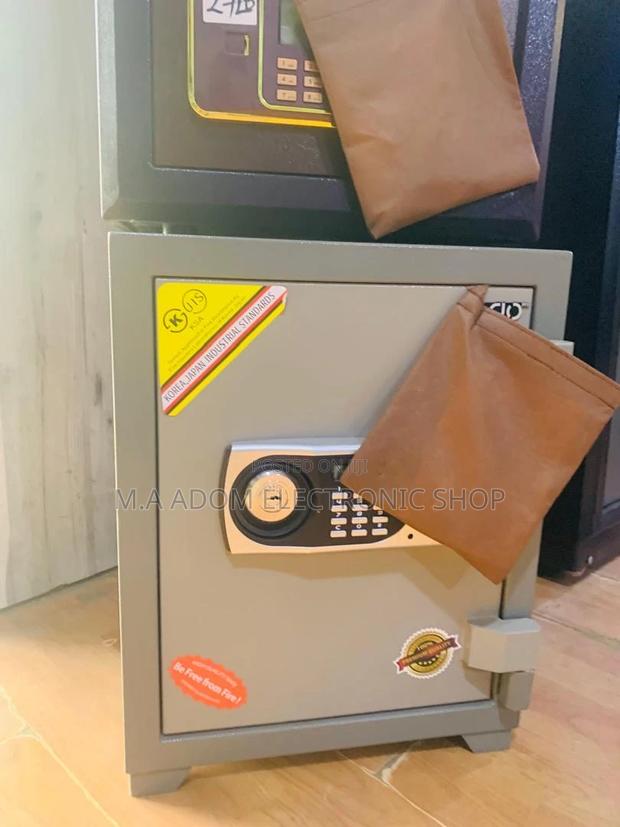 Secure Your Items With Eldo 27ea Safe Box · Photo 2