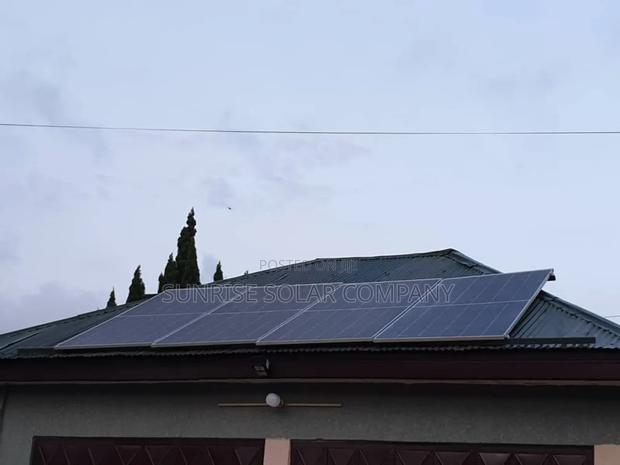 Lithium Battery Solar Generator photo 4