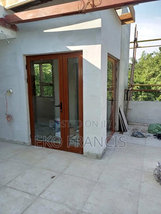 Door Glazed · Photo 3