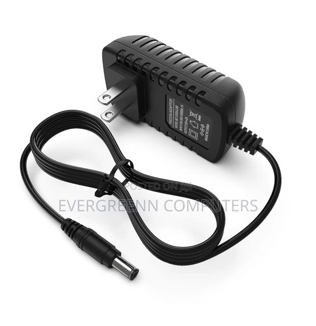 12V, 2A Power Adapter · Photo 4