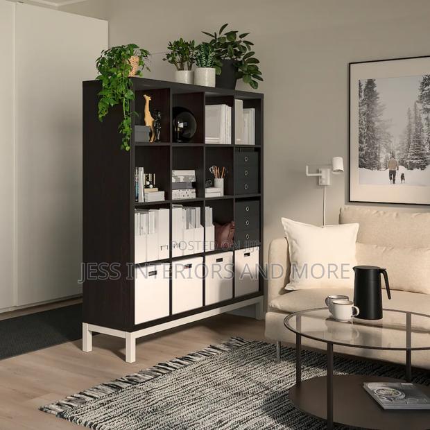 Shelving Unit · Photo 3