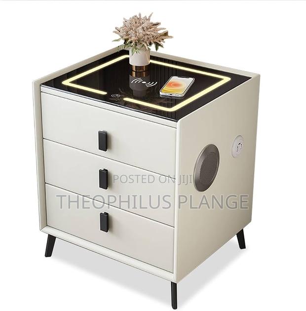 Electronic Smart Bedside Table /Drawer , Chair Side Tabs · Photo 1
