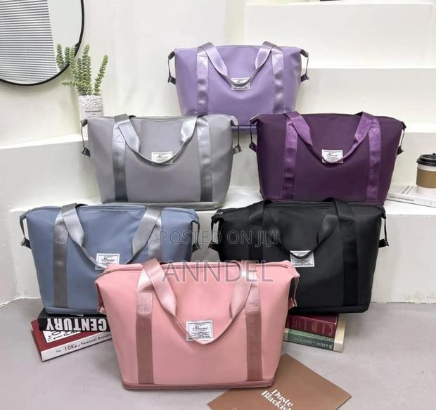 Travelling Bag · Photo 3