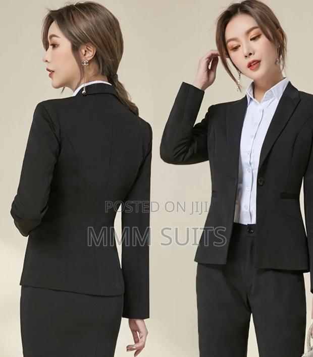 Quality 2-Piece Ladies Trousers Suit · Photo 4