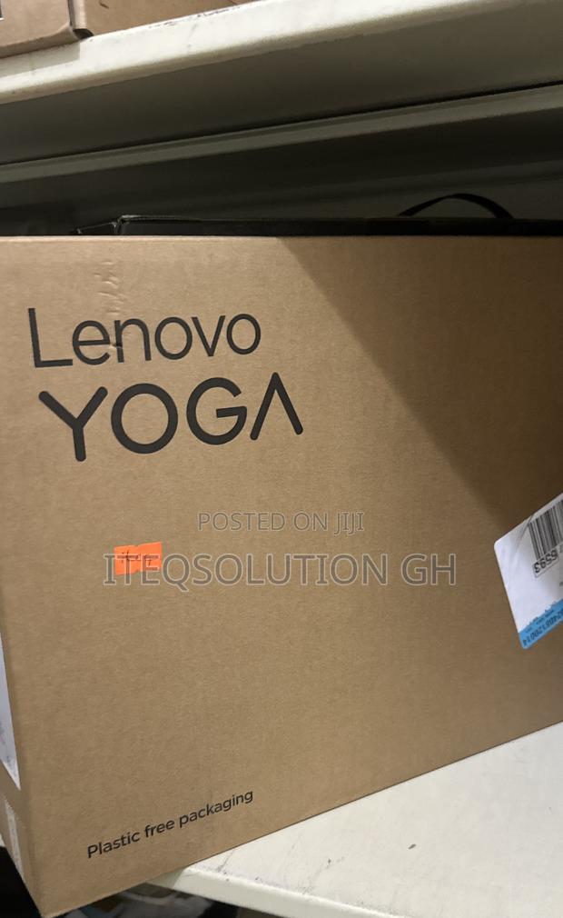 New Laptop Lenovo Yoga 700 8GB AMD Ryzen 5 SSD 512GB