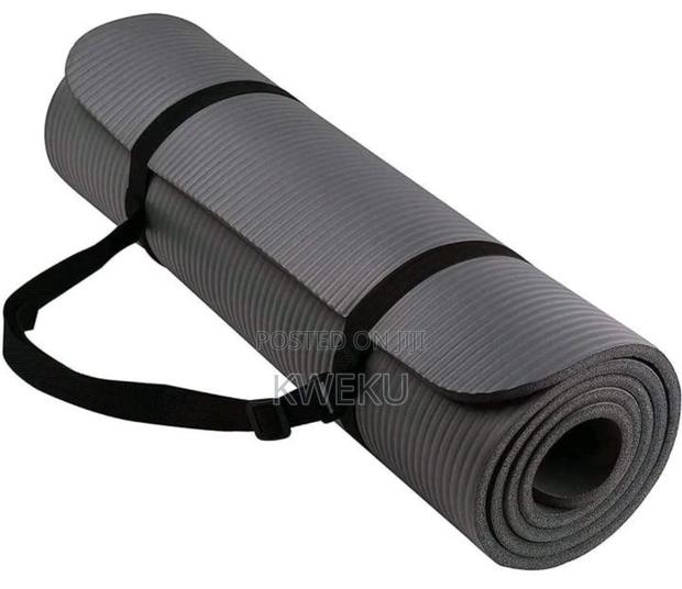 Thick Yoga Mat · Photo 2