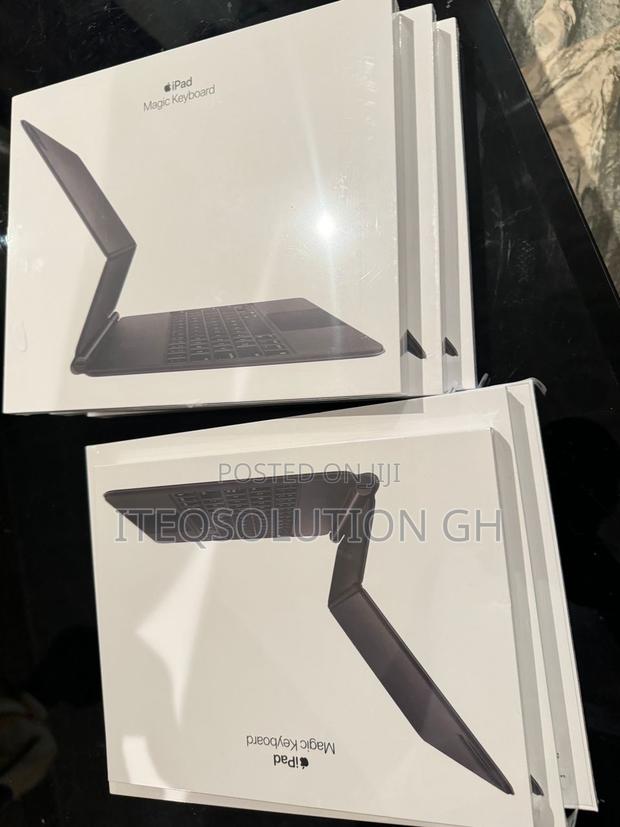 12.9 Inch Magic Keyboard photo 2