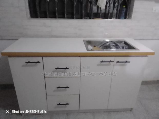 Ultra Modern Kitchen Cabinets photo 2