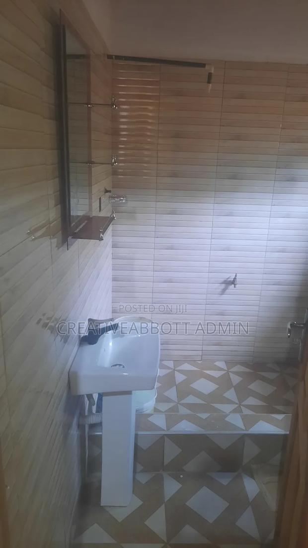 Furnished Rooms for Short Rental photo 5