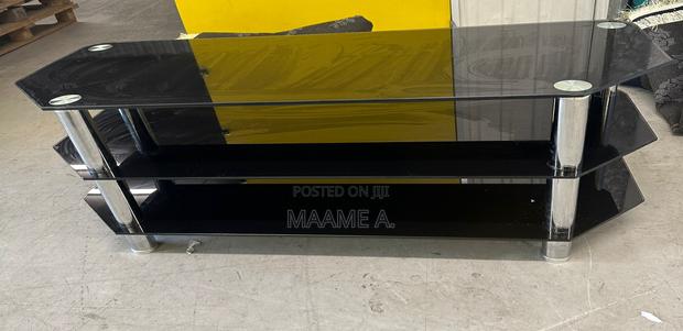 Black Glass Chrome Centre Table · Photo 2