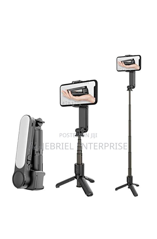 Promate L09 Gimbal Stabilizer Selfie Stick Tripod · Photo 3
