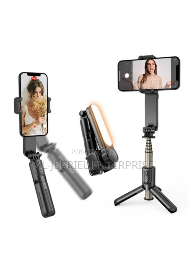 Promate L09 Gimbal Stabilizer Selfie Stick Tripod · Photo 4