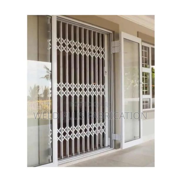 Collapsible Door Burglar Proof for Your Home and Offices · Photo 2
