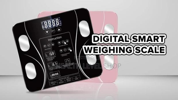 Smart Digital Personal Weighing Scale · Photo 2