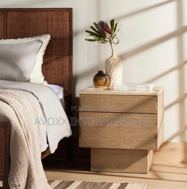 Jaylen Nightstand- Case Yucca Oak · Photo 3