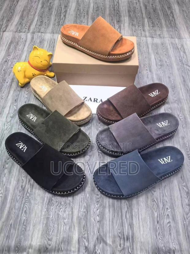 Zara Suede Unisex Slippers · Photo 4