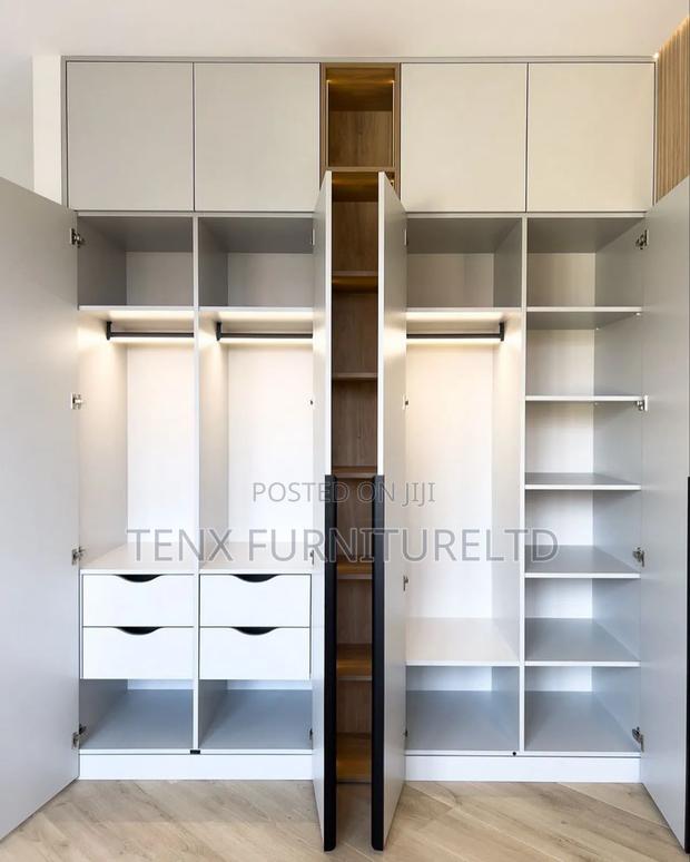 Built Inn Wardrobe (Acadia) · Photo 1