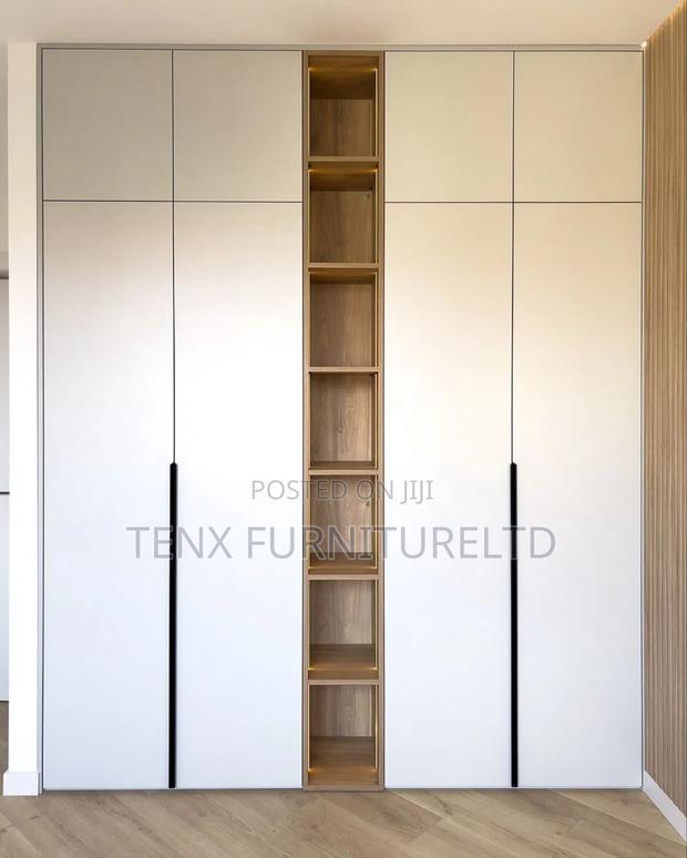 Built Inn Wardrobe (Acadia) · Photo 2