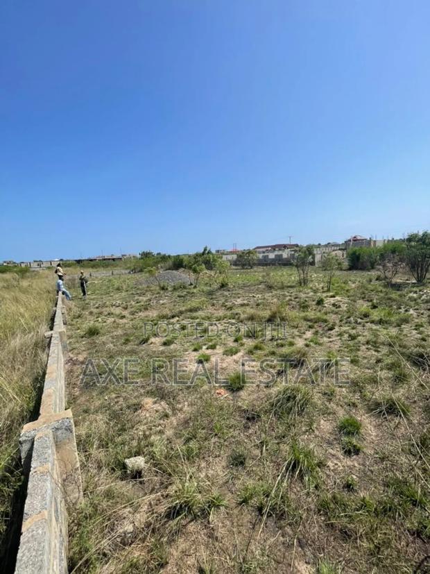 Authentic Lands PLUS Pillars at Prampram Beach Road · Photo 4