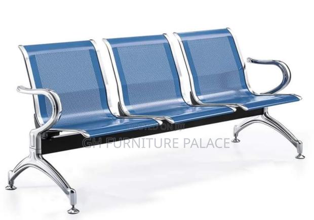 Three In One Metal Waiting Chair · Photo 2