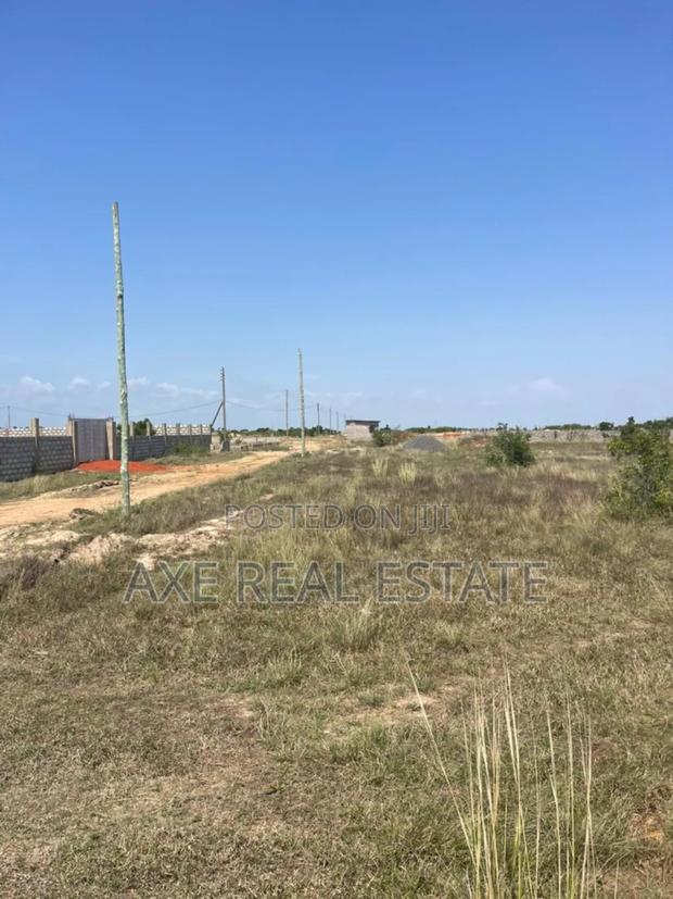 Free Court Certified Document on Plot at Afienya - Shai Hills · Photo 3