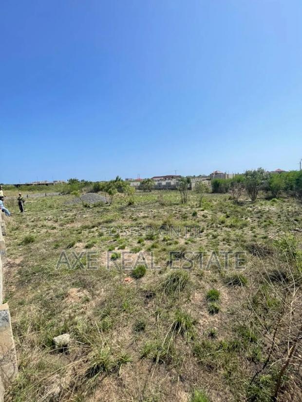 Free Court Certified Document on Plot at Afienya - Shai Hills · Photo 4