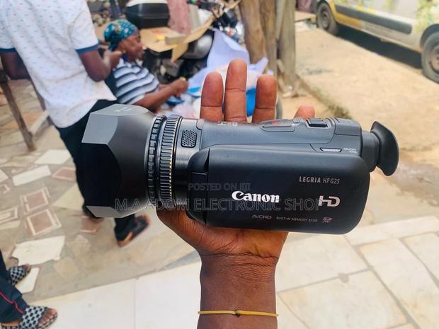 Versatile Camcorder for Exceptional Video Quality-Canon G25 · Photo 2