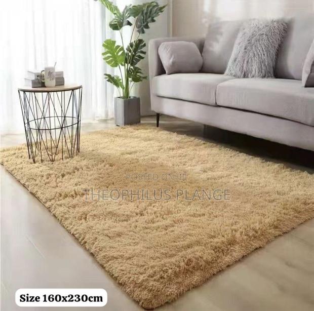 Fluffy Fur Carpet. 120x230 Living Room Carpet · Photo 4