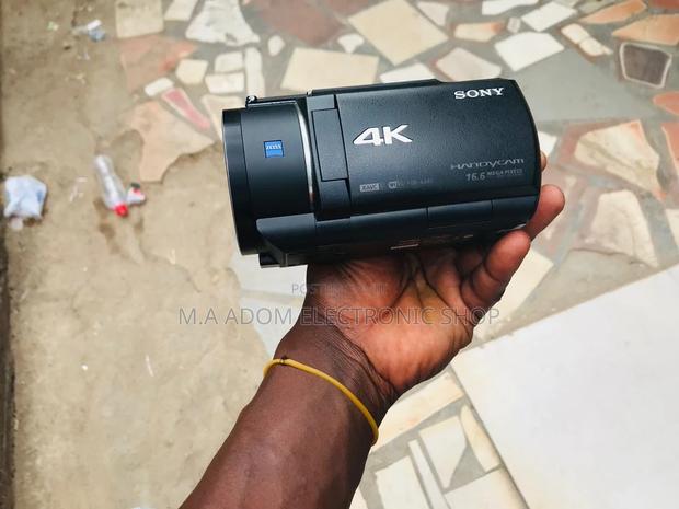 Experience Exceptional Video Sony FDR-Ax40 · Photo 2