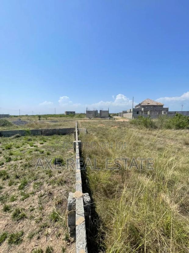 Genuine Registration on Estate Lands at Prampram Beach Road · Photo 3