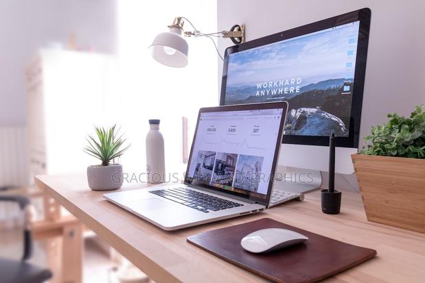 Create a Stunning and Responsive Business Website · Photo 2