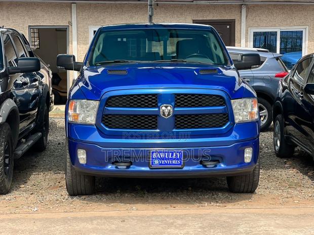 Dodge RAM 1500 3.6 Petrol AWD 2017 Blue