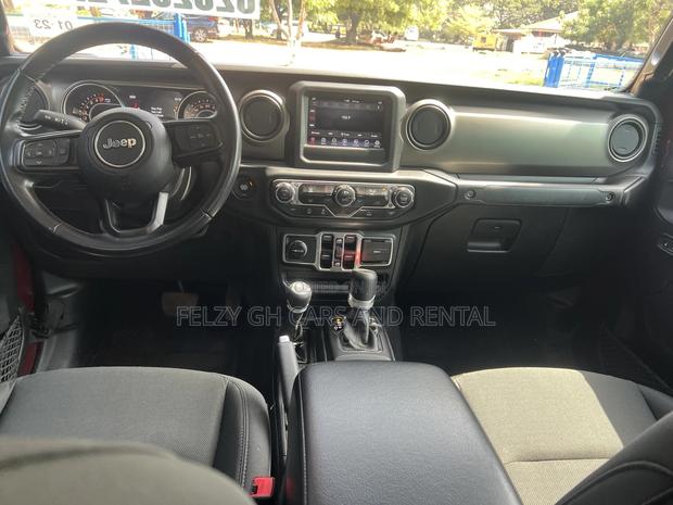Jeep Wrangler Rubicon 2021 Red photo 11
