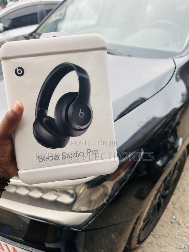 High Purchase Beats Studio Pro · Photo 2